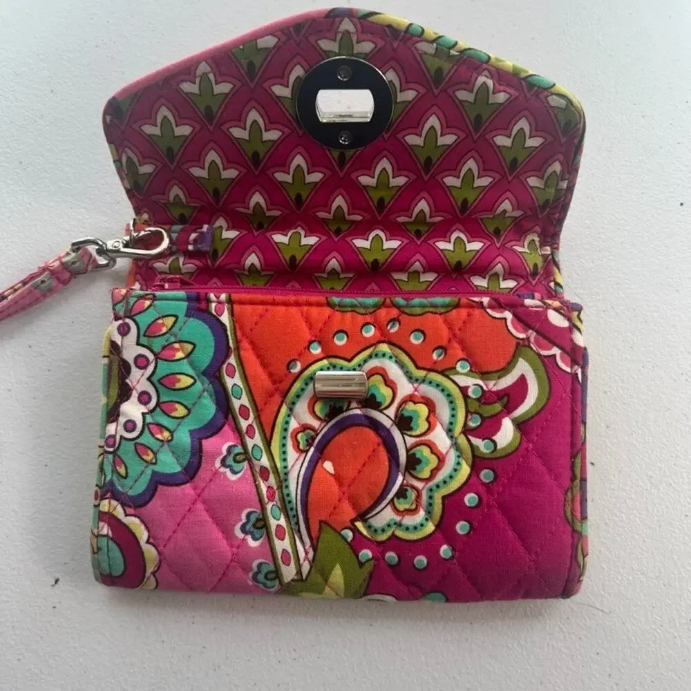 Vera Bradley Pink Paisley Hand Clutch With Removable Hand Strap